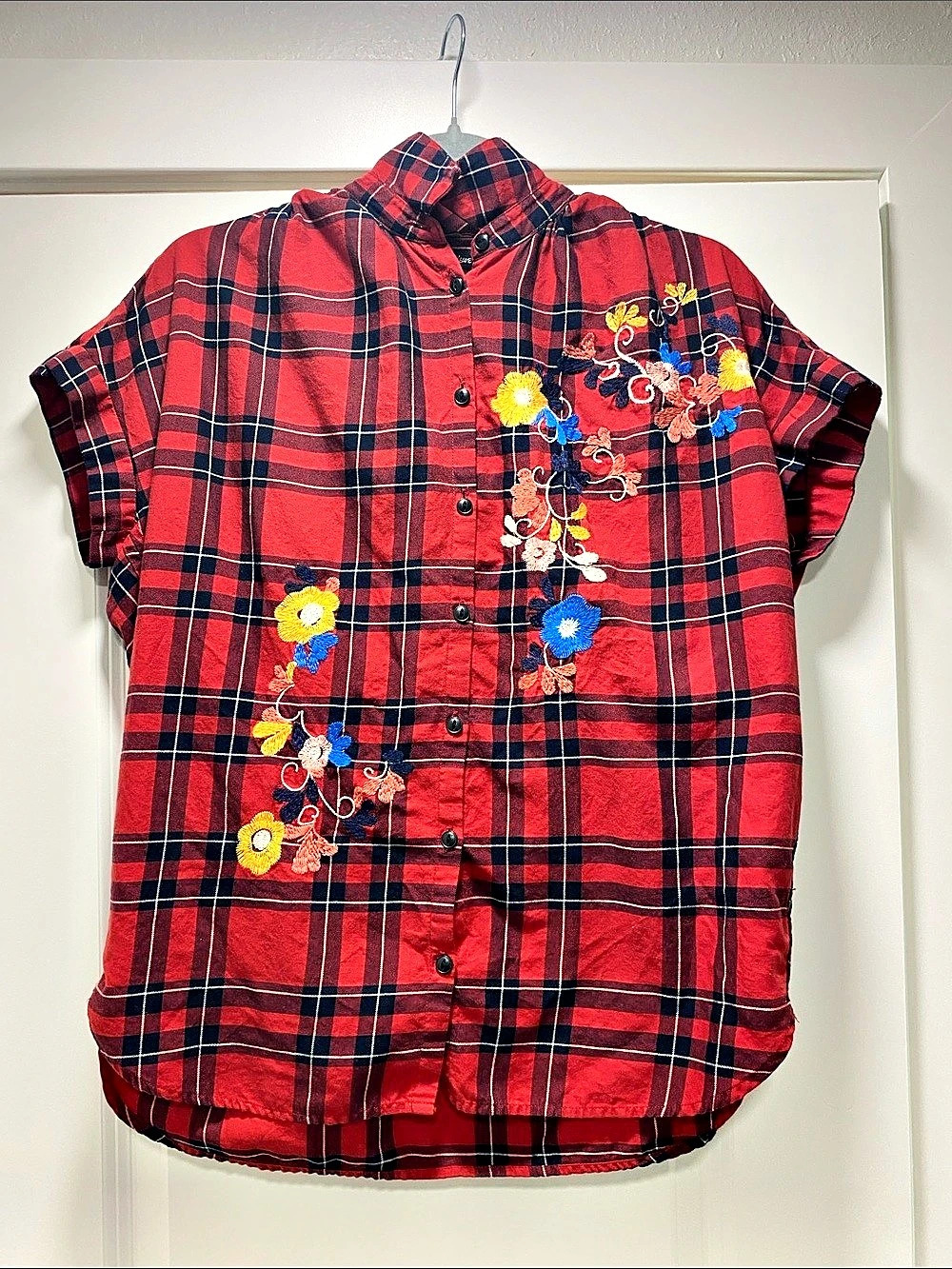 Madewell Plaid Embroidered Button Down in Red Like New